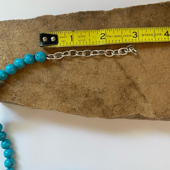 Faux turquoise necklace and bracelet set - Picture 2 of 10
